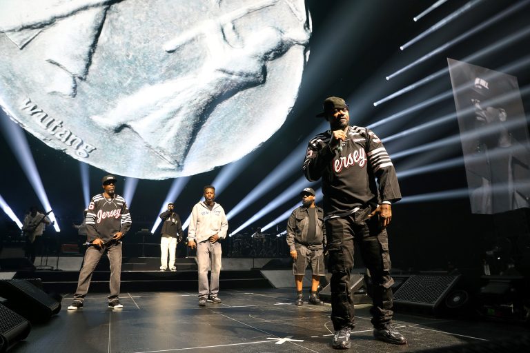 Urządzenia Elation na trasie Wu-Tang Clan